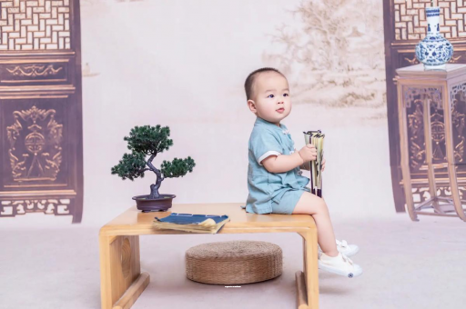 常宁宝宝眼袋发黑